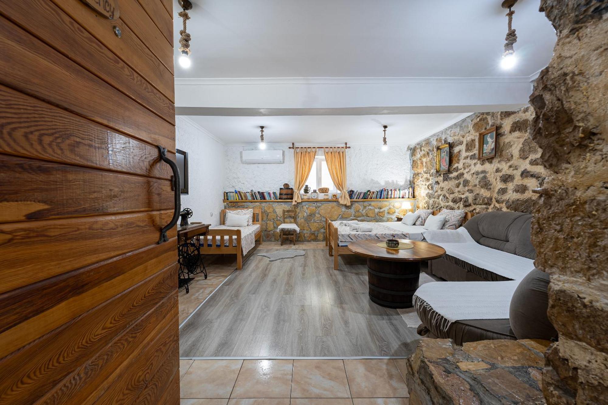 Apartament Old House Kontic Nikšić Zewnętrze zdjęcie