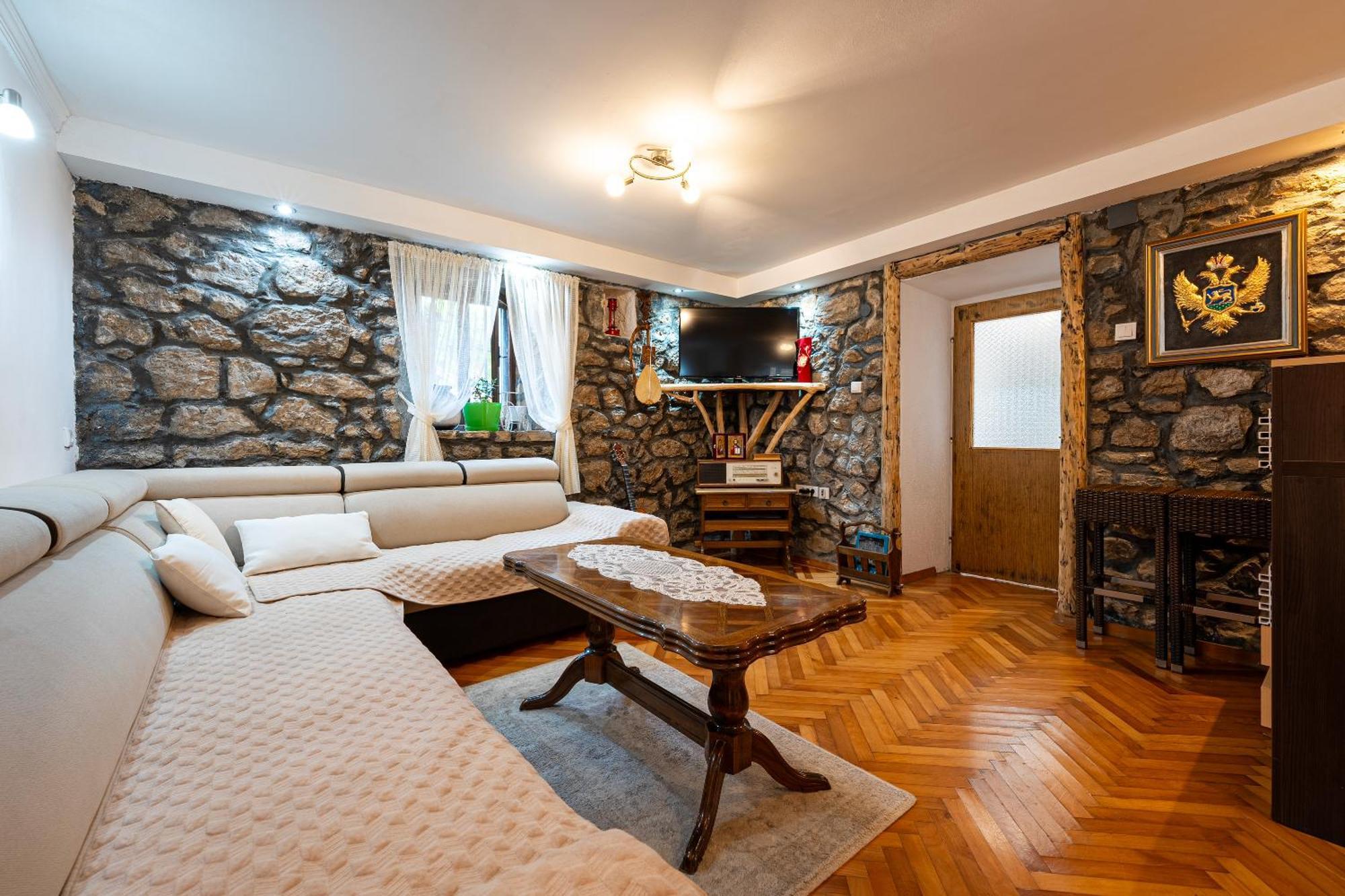 Apartament Old House Kontic Nikšić Zewnętrze zdjęcie