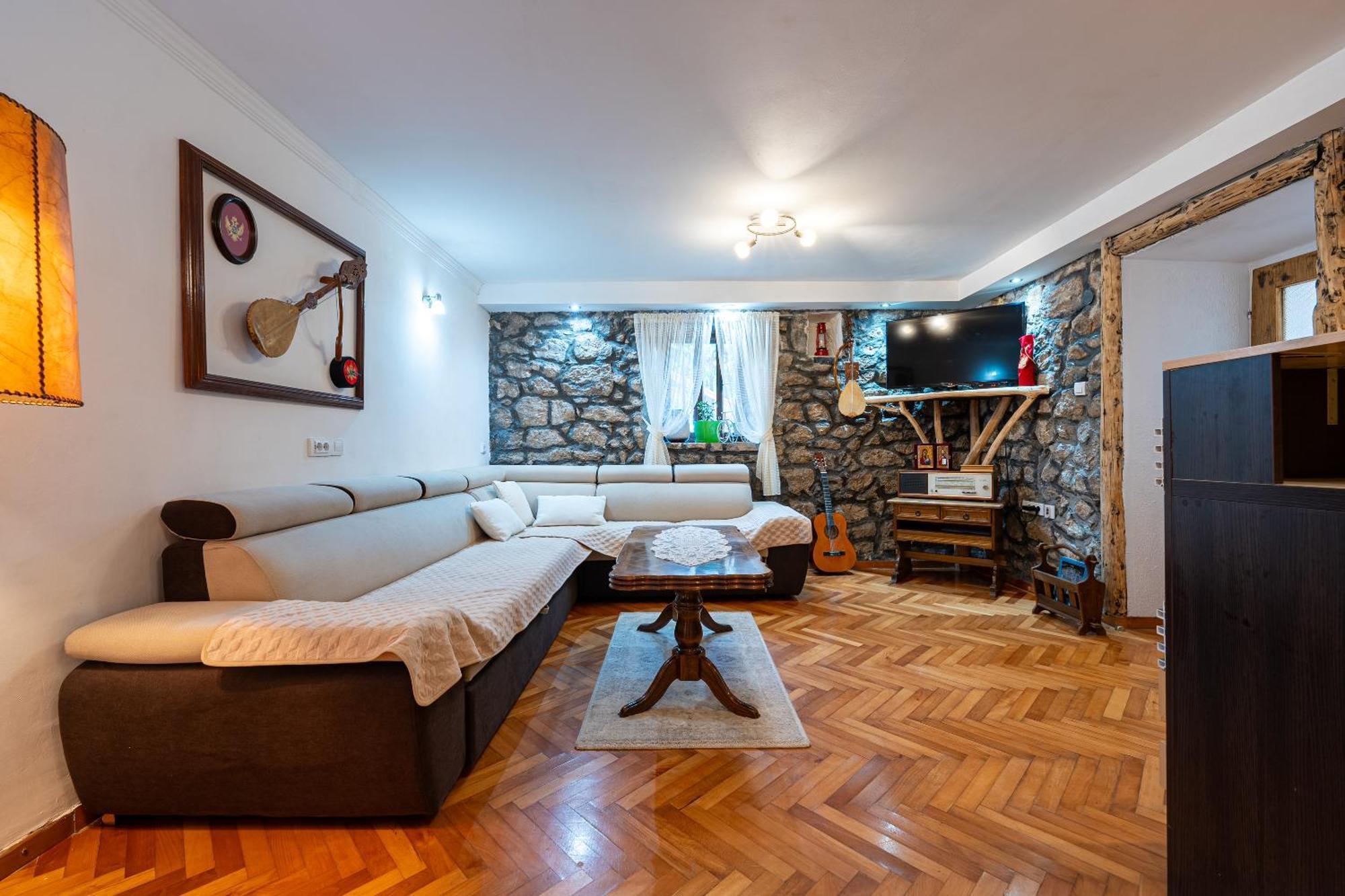 Apartament Old House Kontic Nikšić Zewnętrze zdjęcie