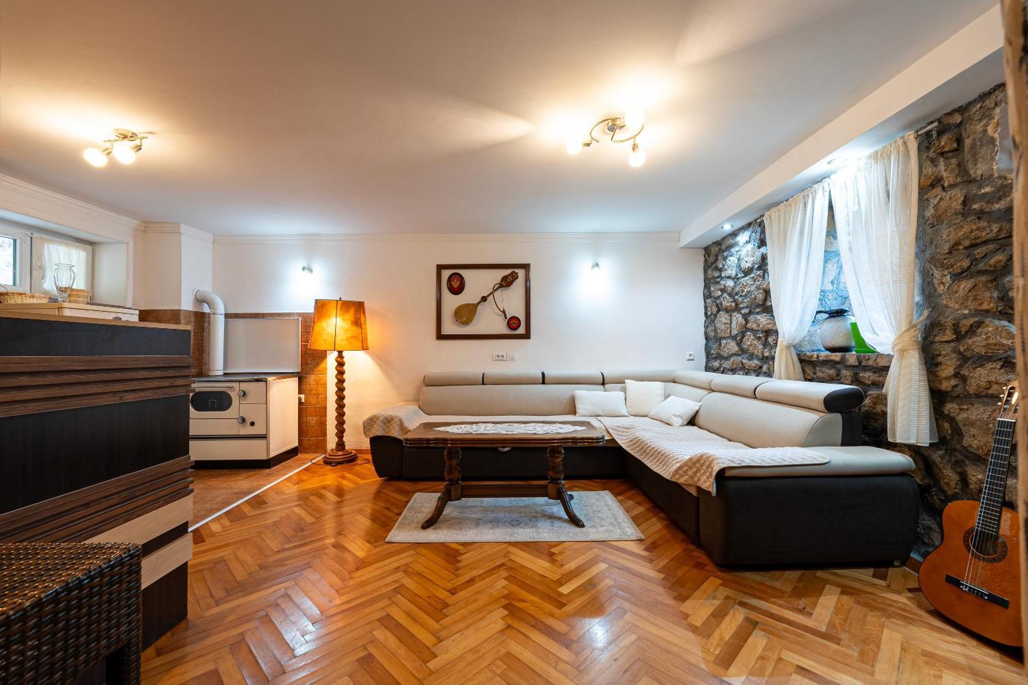 Apartament Old House Kontic Nikšić Zewnętrze zdjęcie